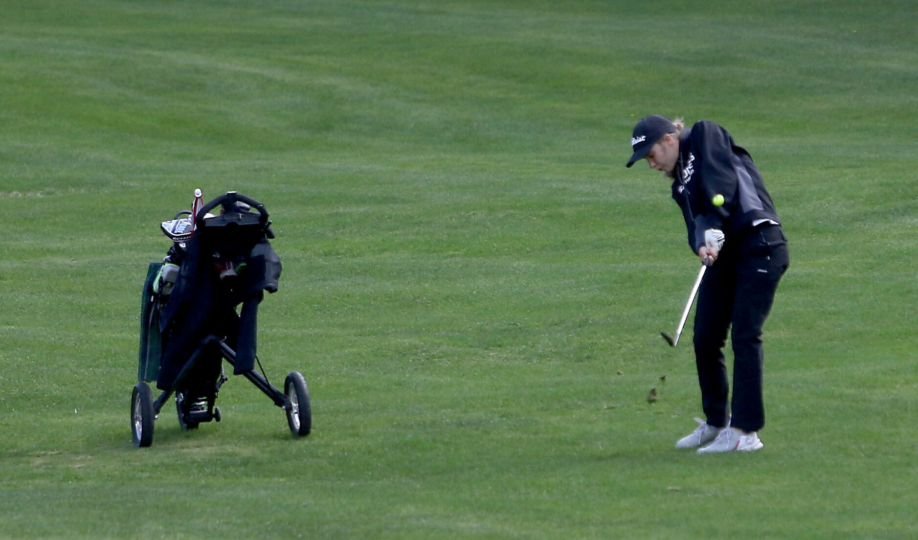 051022-golf5.jpg